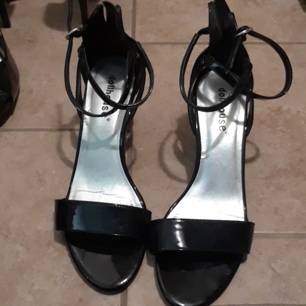 Doll house shoes